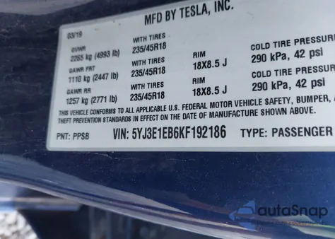 2019 Tesla Model 3 z USA, uszkodzony, nr VIN 5YJ3E1EB6KF192186